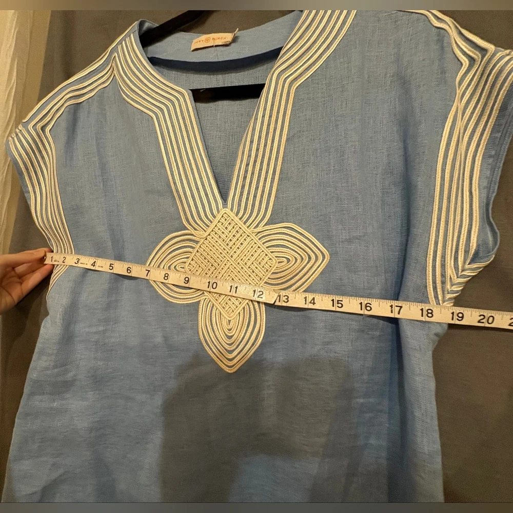 Tory Burch Blue Resort Mini Dress with Scoop Neck and Dolman Sleeves - Picture 7 of 7